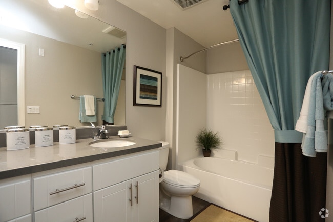 2 BR, 2 BA - Plan C
