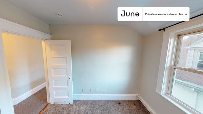 Photo - Room in Shared 5 bed/2 bath home Unit E