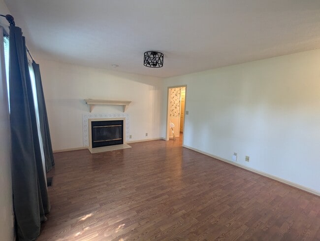 Photo - 316 Southwinds Dr