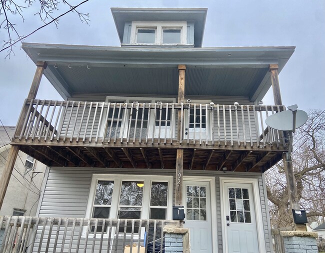 Building Photo - 921 Watson St SW Unit 1 Rental