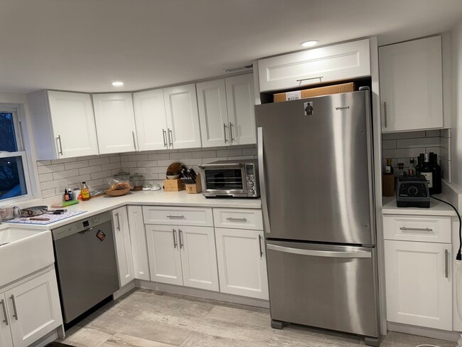 Photo - 2 Oak St Unit Upper