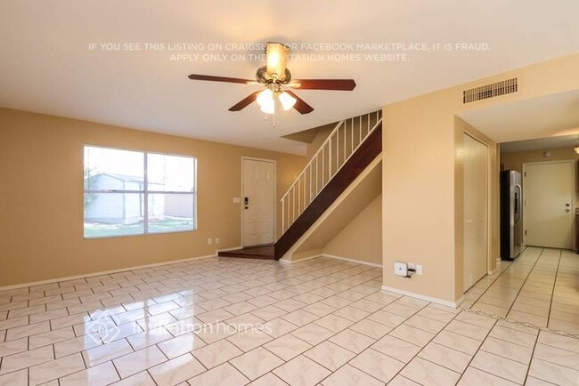 Photo - 1014 E Marco Polo Rd