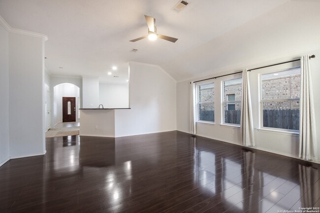 Photo - 532 Wagon Wheel Way