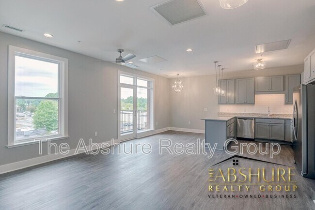 145 S Main St