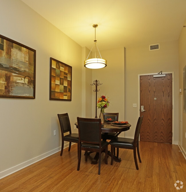 Photo - Village de Jardin - Senior Facility 55+