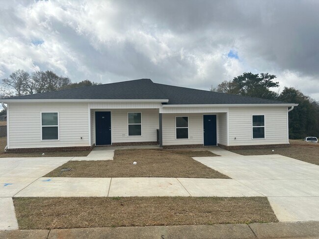 219 Charleston Dr