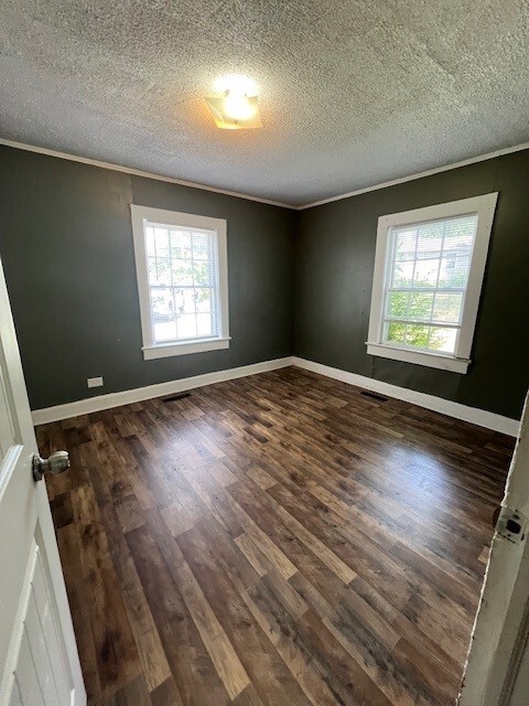 1029 Main St
