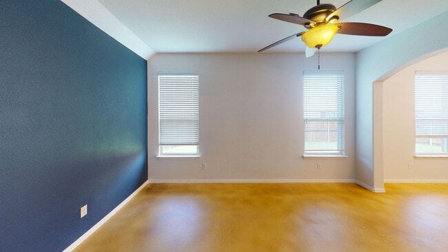 Photo - 3 bedroom/2 bath/2 Car Garage - Walking distance to Lake Lewisville