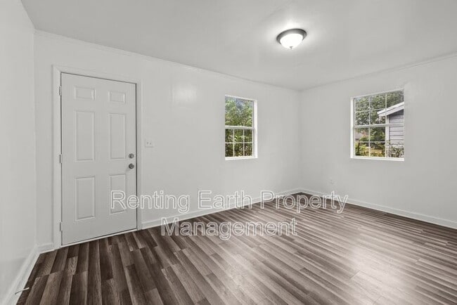 Photo - 4010 Vandiver Ct