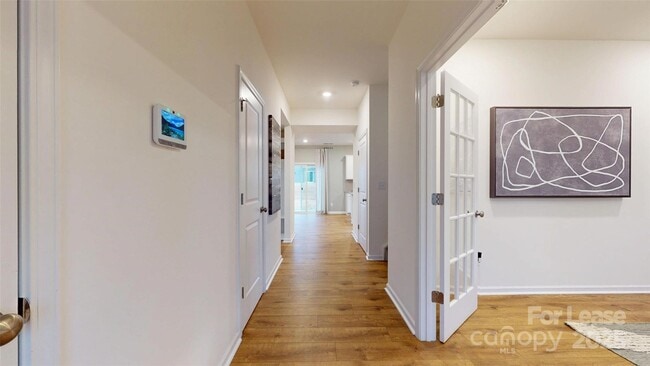 Photo - 2888 Yeager Dr NW