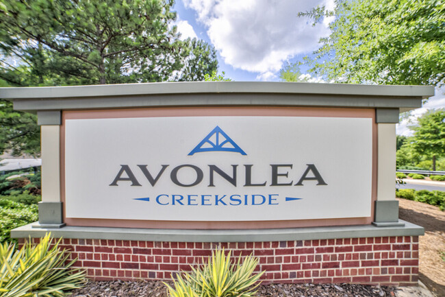 Photo - Avonlea Creekside Apartments