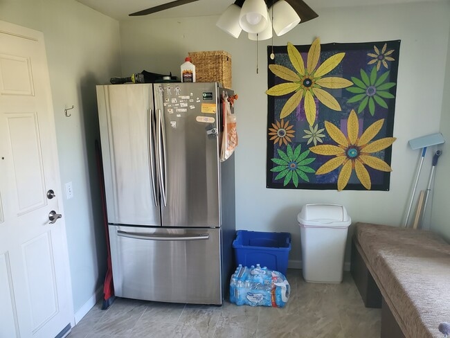 Kitchen - 4402 Dwight Dr Unit A