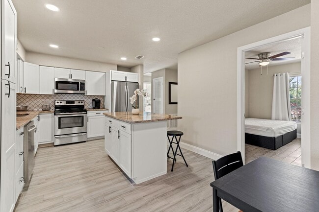 Photo - 10907 N 29th St