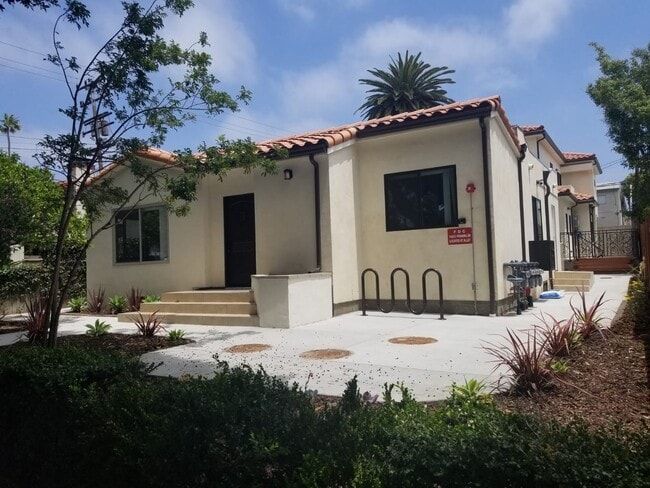 Photo - 1423 Franklin St Unidad FRONT HOUSE