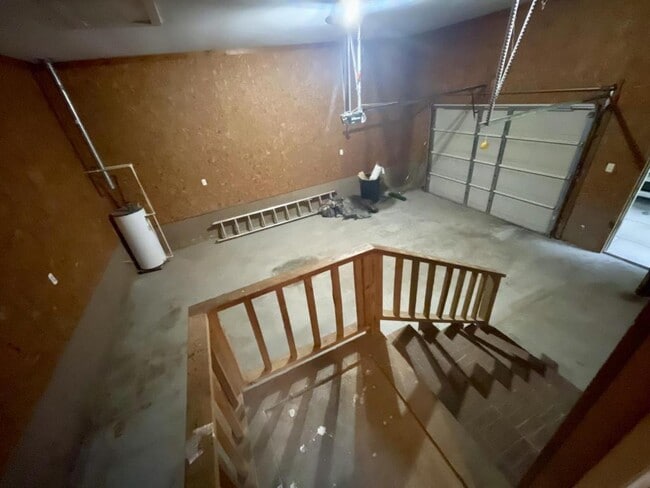 Photo - 275 Wineson Dr