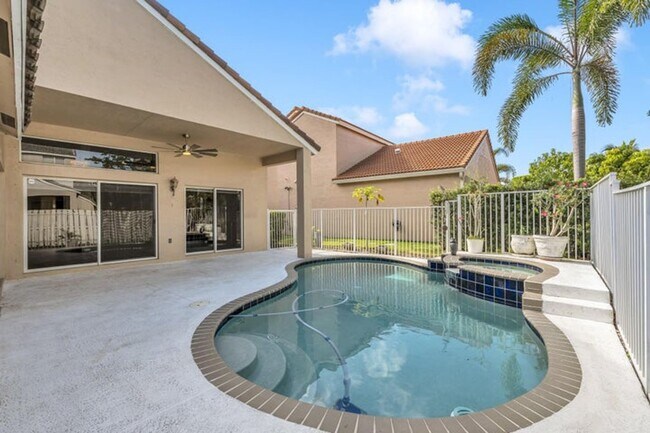 Photo - 1015 Thistle Creek Ct