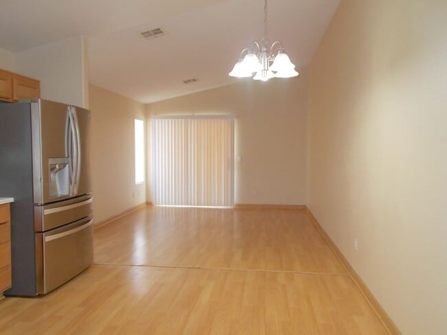 Photo - “Stunning 3-Bedroom Home with New Stainles...