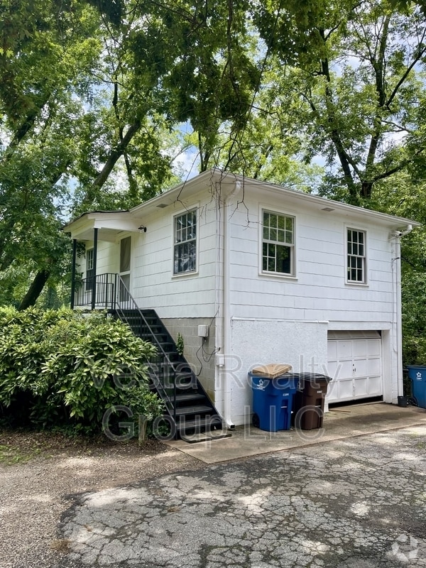 Building Photo - 92 Jonesboro St Rental