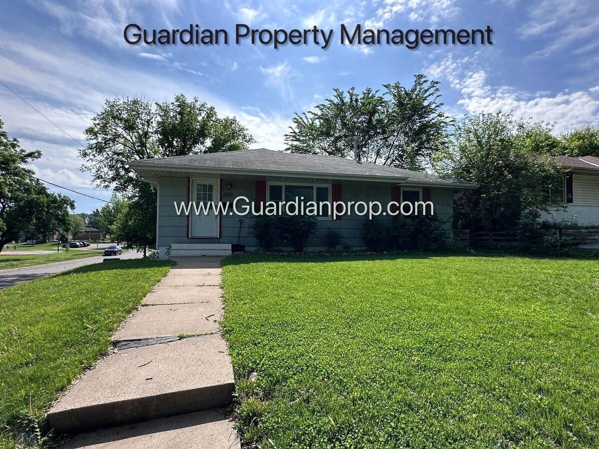 Photo - St Louis Park Single Family Home, Hardwood Floors, Office, Available June