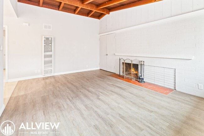 Photo - 311 Avenida Santa Barbara Unit B