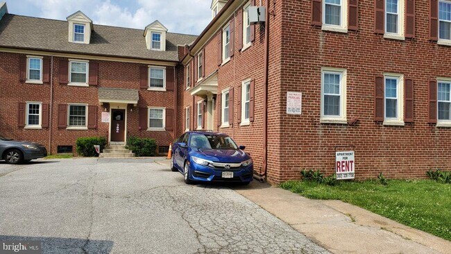 Photo - 5 Winston Ave Unit 2