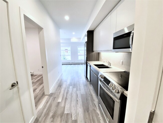 Building Photo - 10720-378 78 Ave NW Unit 306