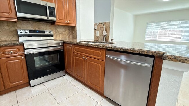 Photo - 403 SW 148th Ave Unit 3B