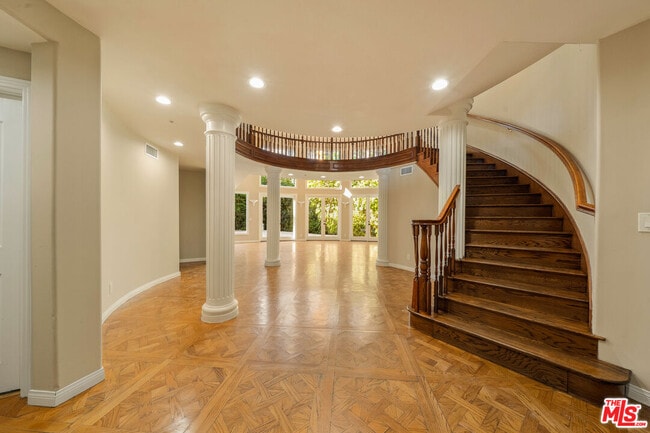 1109 Pine Dr