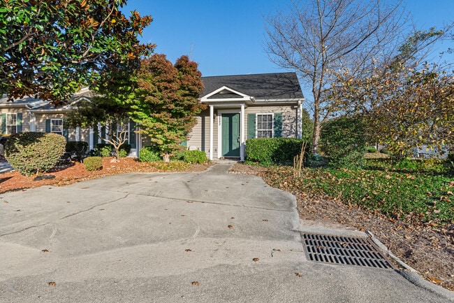 Building Photo - 2002 Caton Dr