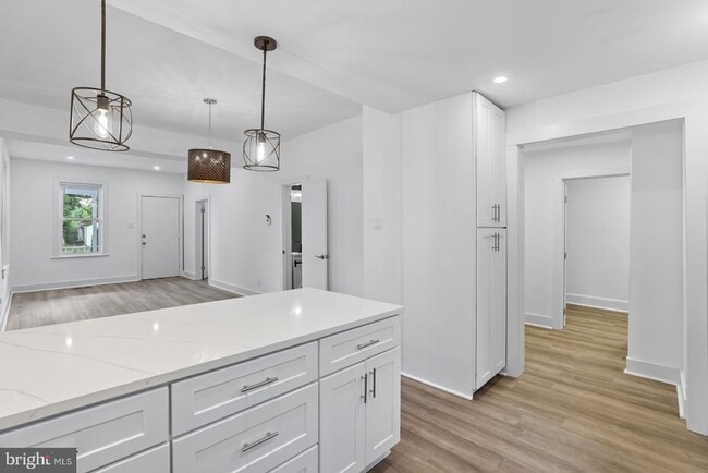 Photo - 3802 Parkwood St