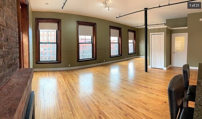 Building Photo - 46 Market St