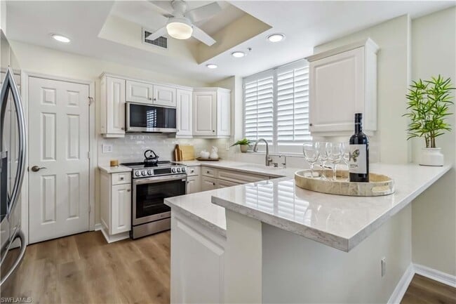 Photo - 1001 Arbor Lake Dr Unidad 102