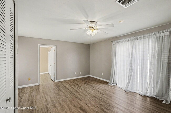 Photo - 1021 Abada Ct NE