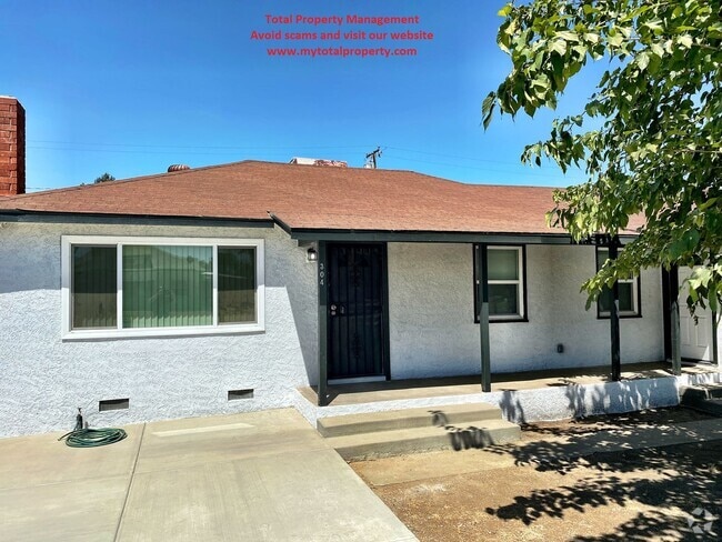 Building Photo - 304 W Sandra Ave Unit House