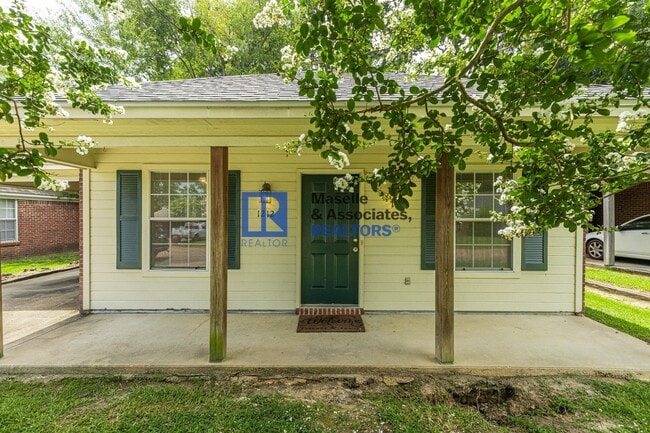Building Photo - 2 Bed/2 Bath in Barnett Bend of Brandon