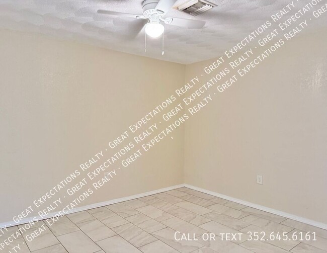 Photo - 1822 SW 6th St