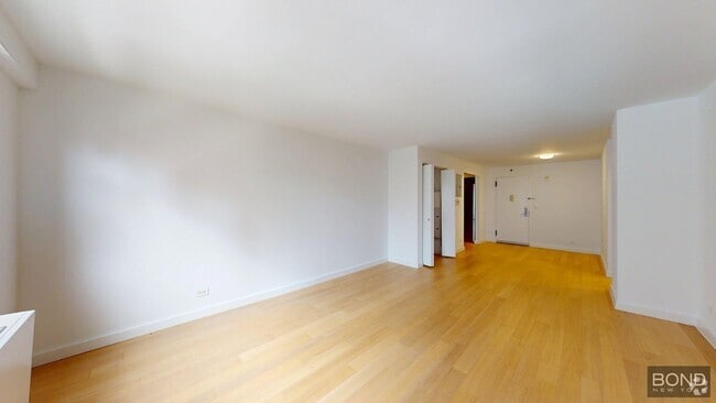Building Photo - 222 E 39th St Unit 9B Rental