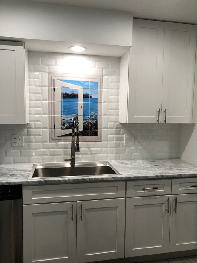 Photo - EASTWOOD SHORES TOWNHOUSE