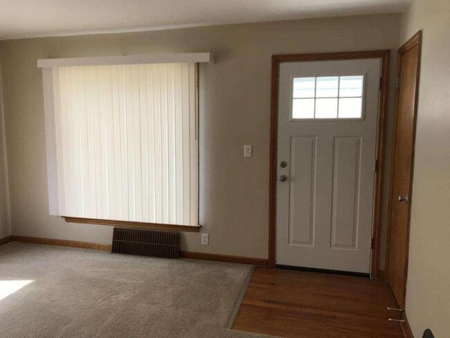 Photo - 3406 N 90th St