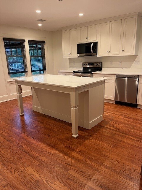 Kitchen - 555 W 6th St Apartments Unit #3