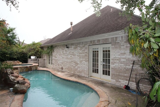 Photo - 1648 Lakeside Enclave Dr