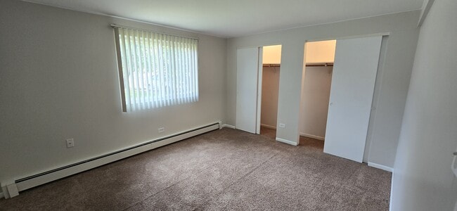 Photo - 7819 Rutherford Ave