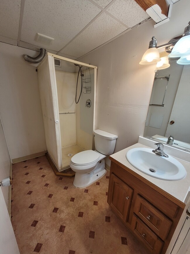 Photo - 1128 Hess Ave Unidad 16