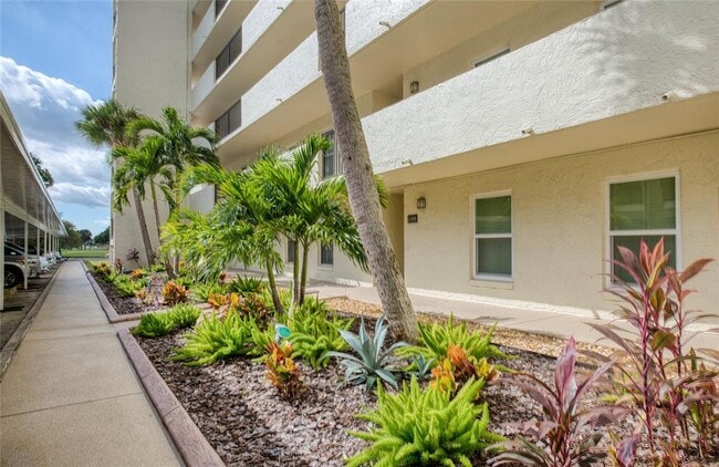 Photo - 225 Country Club Dr Unit 1403