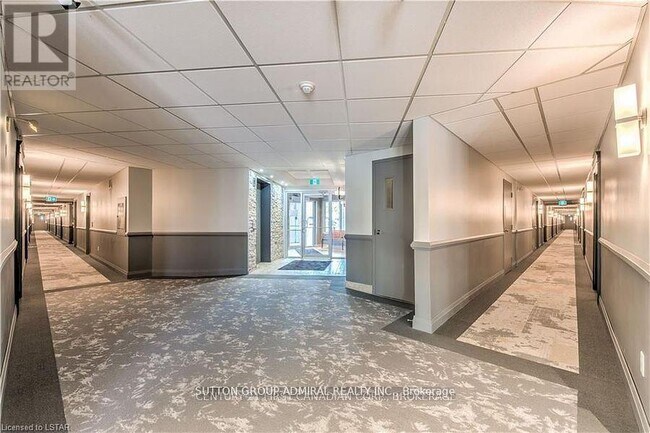 Photo - 5 Jacksway Crescent