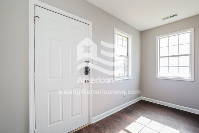 Photo - 802 Abington Dr