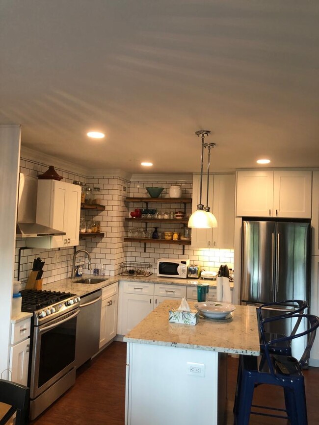 Photo - 1300 S Arlington Ridge Rd Unidad N/A Rental