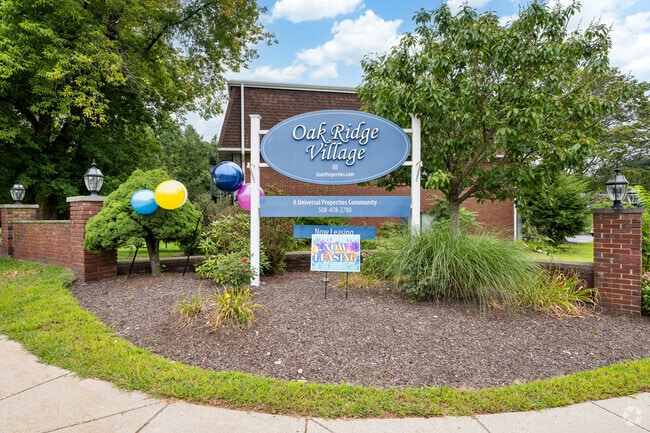 Oak Ridge Village Sign