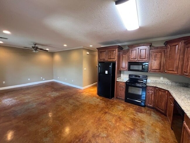 Photo - 3B/2B Duplex Available in South Lake Charles