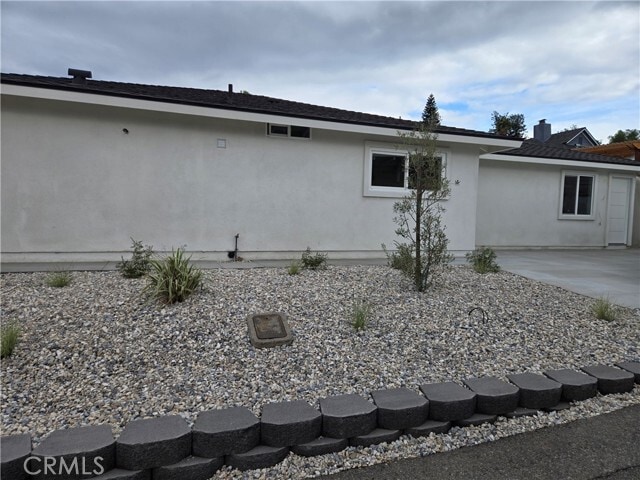 Building Photo - 8712 Oceanview Ave